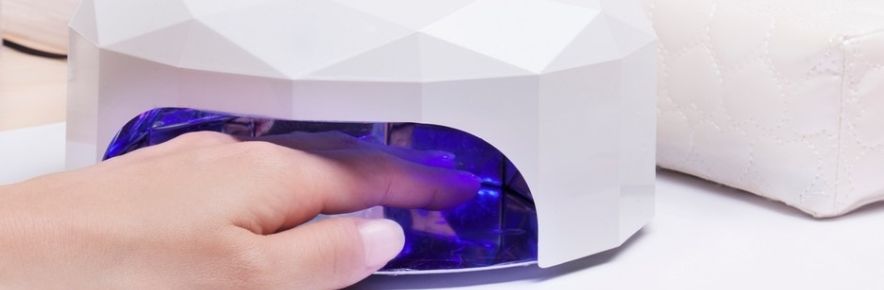 Lampe UV ou Lampe LED, laquelle choisir ?