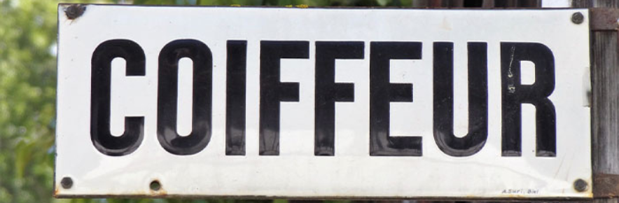 Humour, jeu de mots… Quand les coiffeurs aiment (un peu trop) les blagues