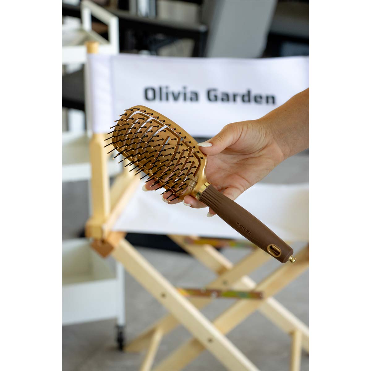 Expert Care Flex Gold & Brown Nylon Brush