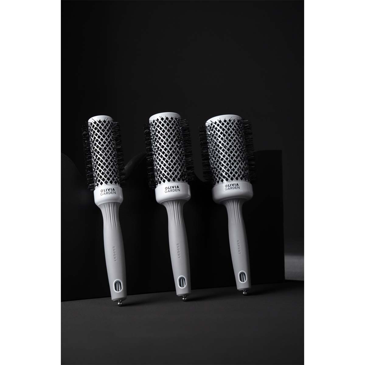 Expert Blowout Shine Brush White & Grey