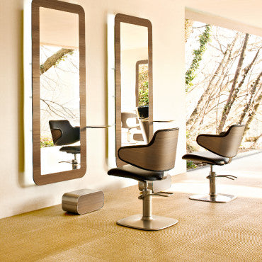 GREEN HUG Styling Chair
