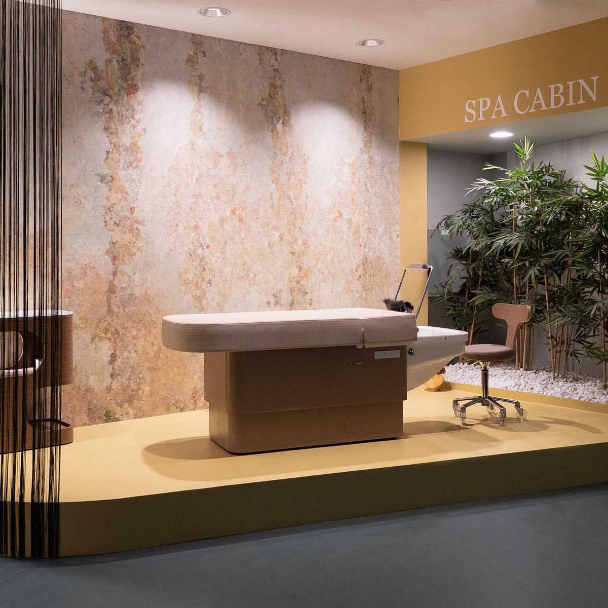 Table HEAD / HAIR SPA SHIROBODY