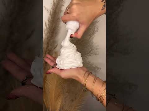 Mousse soin onctueuse façon crème fouettée